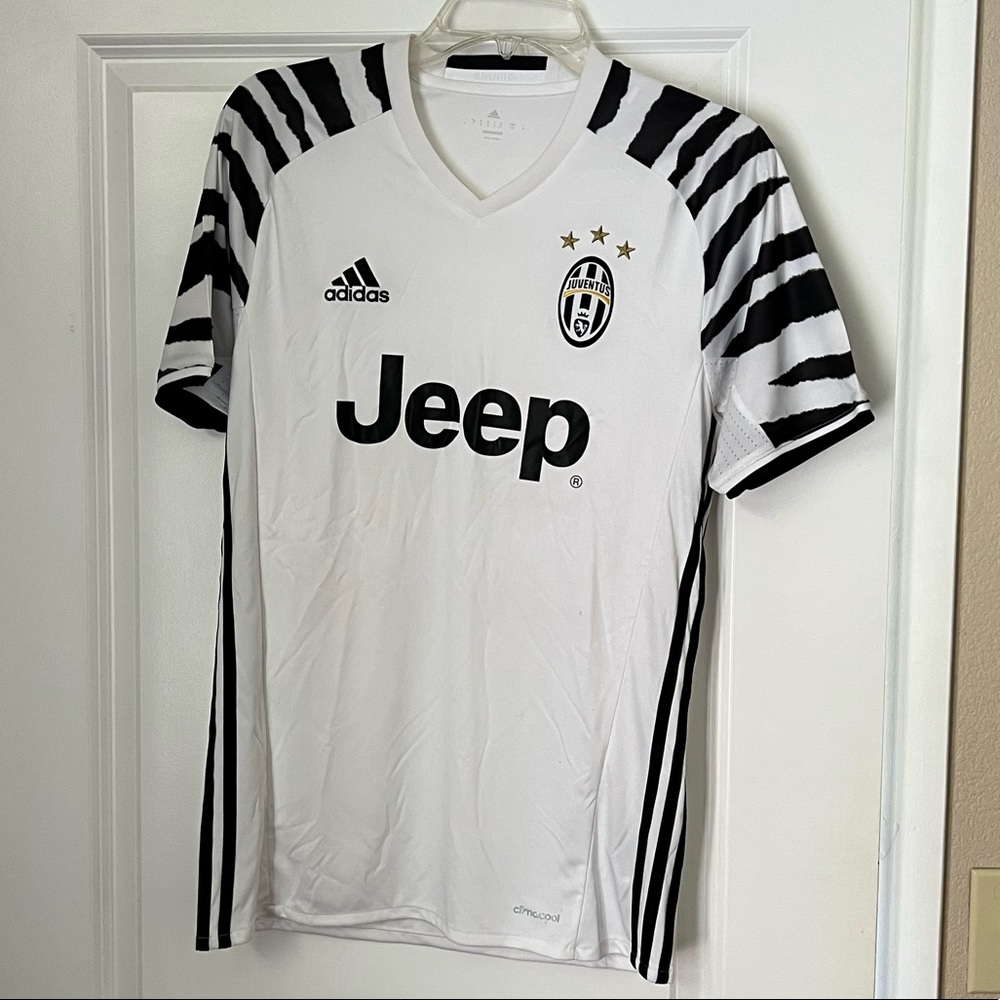 Authentic White Juventus Third Kit Jersey. Size small